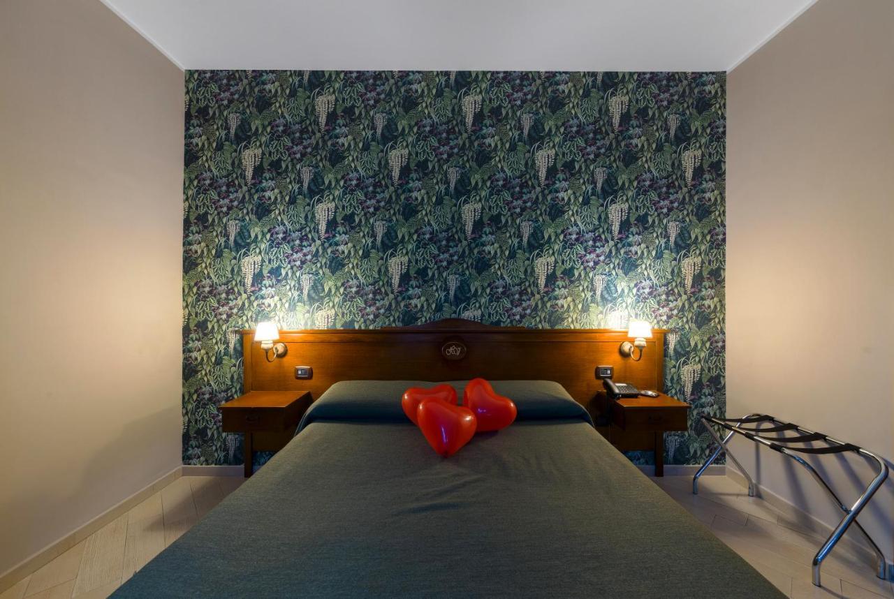 Hotel Vogue Лікола Екстер'єр фото