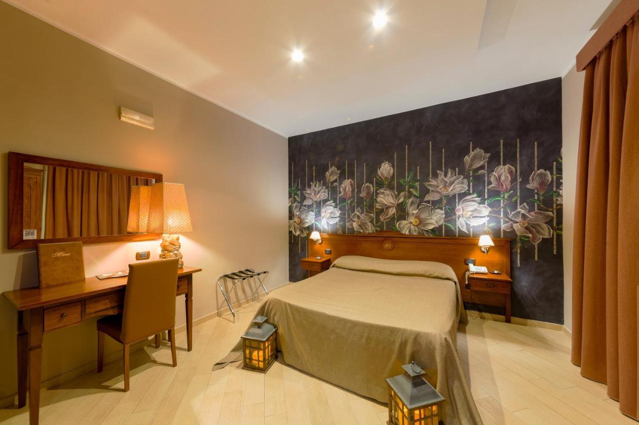 Hotel Vogue Лікола Екстер'єр фото