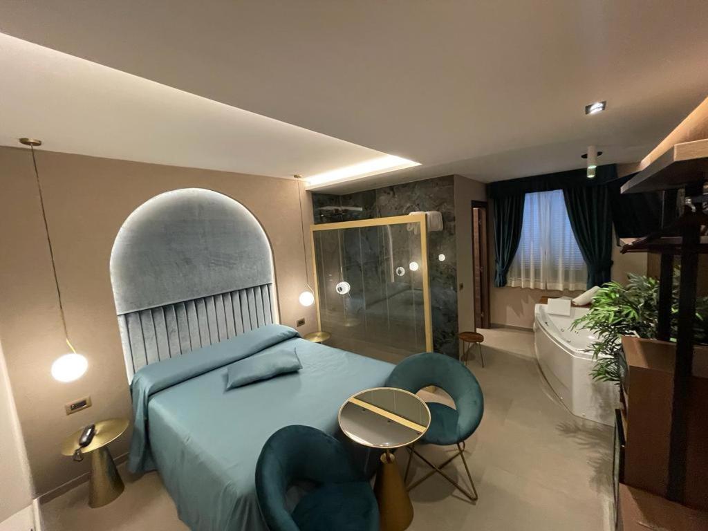 Hotel Vogue Лікола Екстер'єр фото
