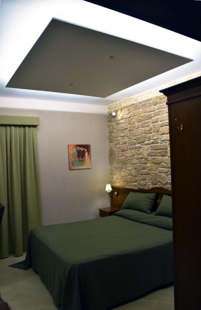 Hotel Vogue Лікола Екстер'єр фото