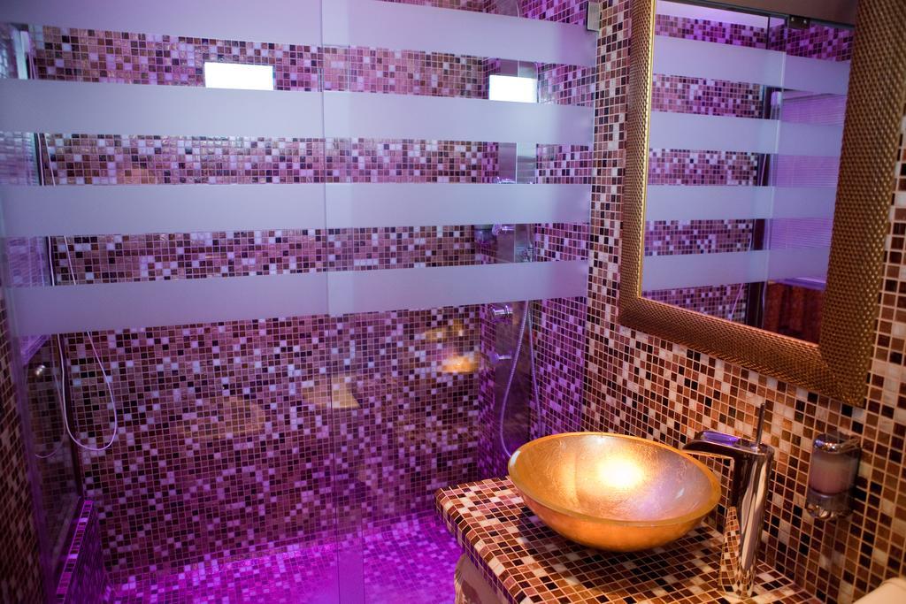 Hotel Vogue Лікола Екстер'єр фото