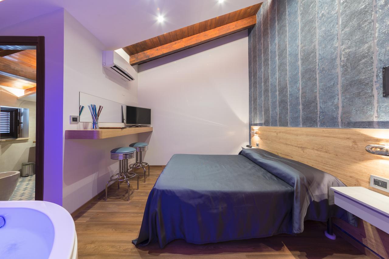 Hotel Vogue Лікола Екстер'єр фото